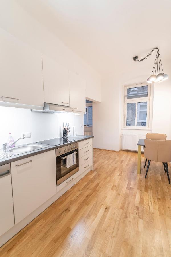 Josef'S Home I Maxi Apartment I Near Uno, Vic Wien Eksteriør bilde